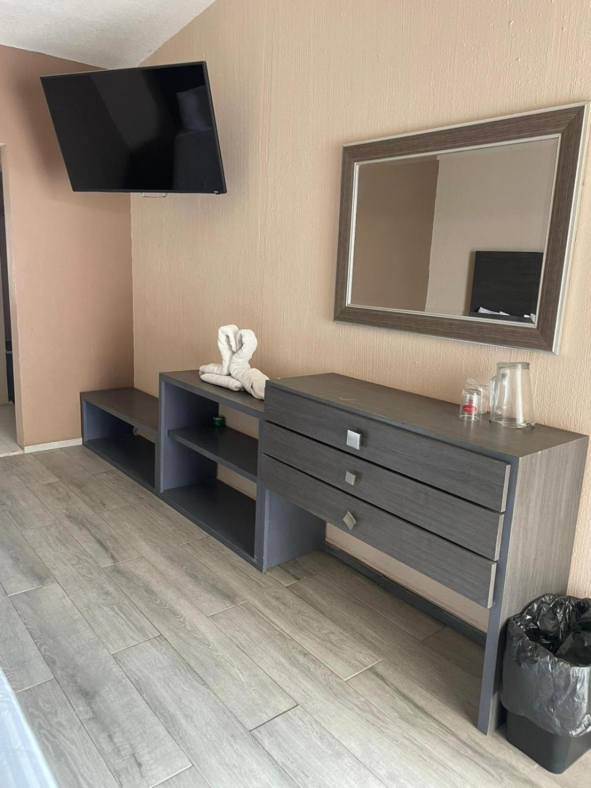 Hotel Flamingo Сиудад Хуарес Екстериор снимка